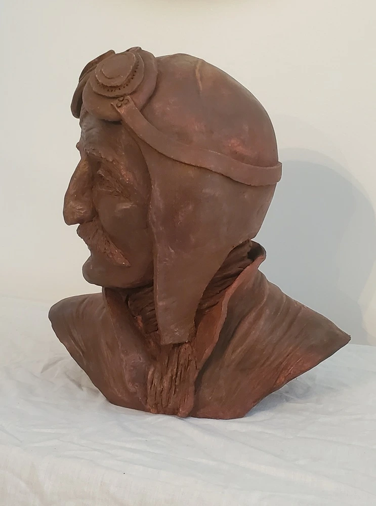 Buste en argile de Louis Bleriot profil gauche