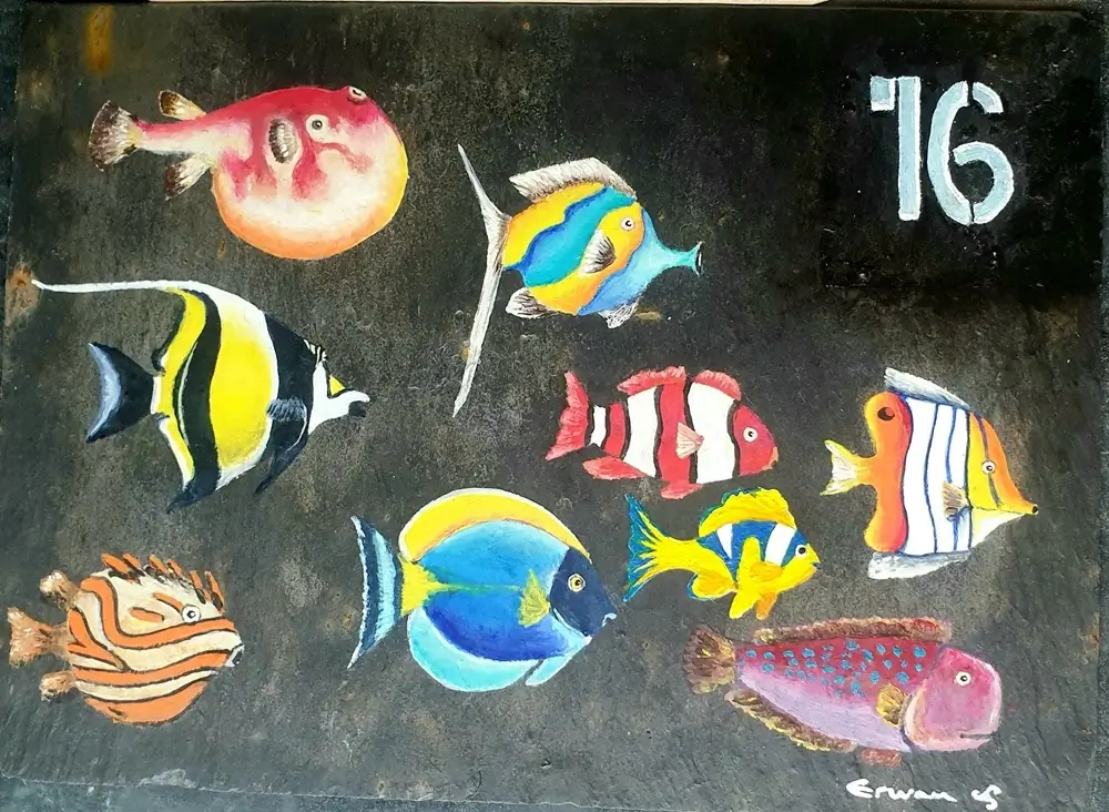 Ardoise peinte plaque de rue poissons
